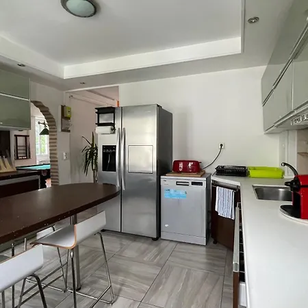 בית נופש Not Bookable ביאריץ